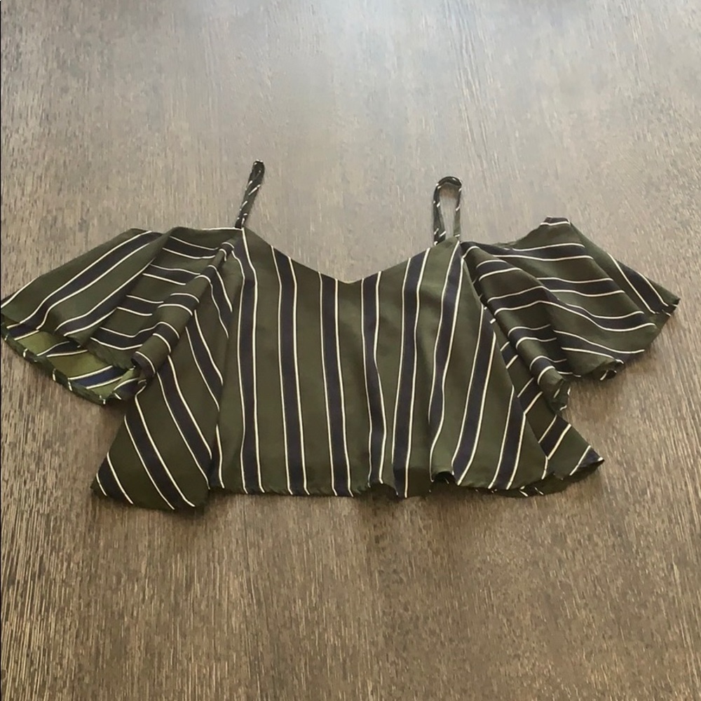 Cals off the shoulder crop top